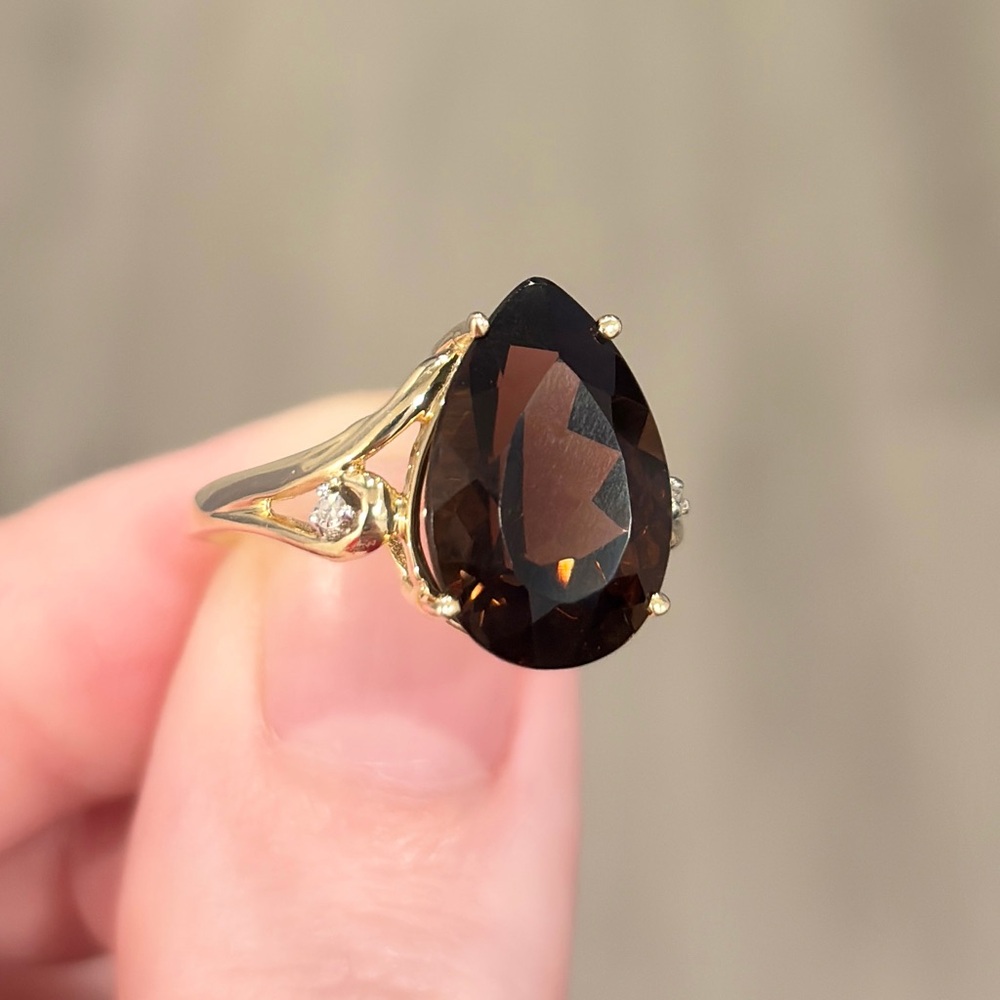 Vintage Pear Cut Smoky Quartz Ring: 14K Yellow Gold Filigree, Diamond, Size 7.5 - Picture 4 of 11